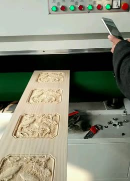 木工機(jī)械與表面處理技術(shù)革新 從門板雕刻到拋光打磨